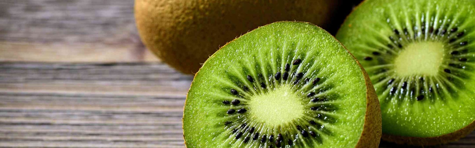 Kiwis A Tiny Fruit, Packed with Power